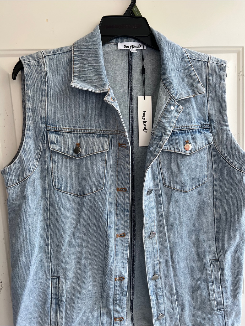 The Foxy Kind Light Blue Denim Sleeveless Vest Jacket Size Sm — image 8 of 8